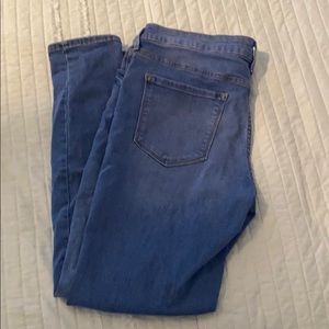 Old Navy Rockstar Super Skinny Mid Rise Jeans